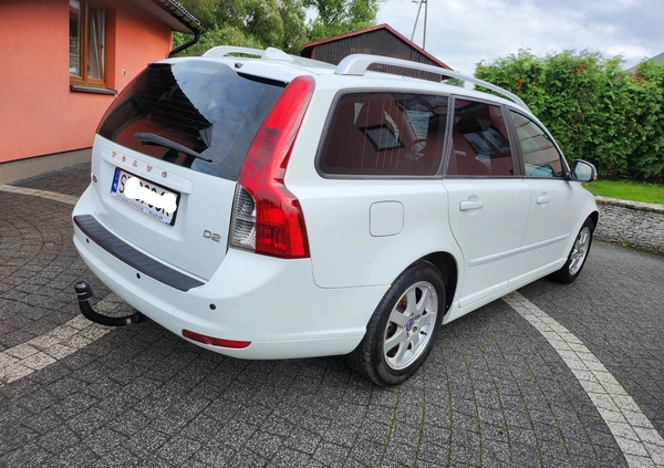 Volvo V50 cena 19900 przebieg: 308000, rok produkcji 2011 z Poręba małe 137